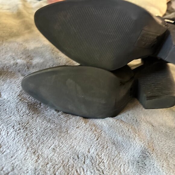 Black Pointed Toe Heel Ankle Booties Charles David Women 8.5 - Picture 6 of 8